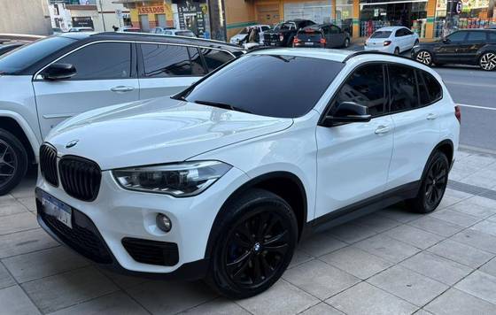 BMW X1 2.0 16V TURBO ACTIVEFLEX SDRIVE20I X-LINE 4P AUTOMÁTICO BMW X1 2.0 16V TURBO ACTIVEFLEX SDRIVE20I X-LINE 4P AUTOMÁTICO